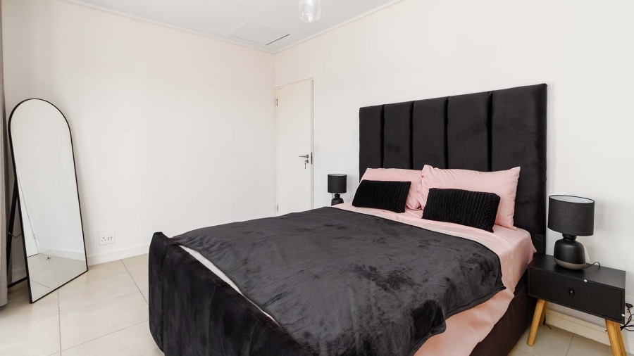 1 Bedroom Property for Sale in Sandown Western Cape